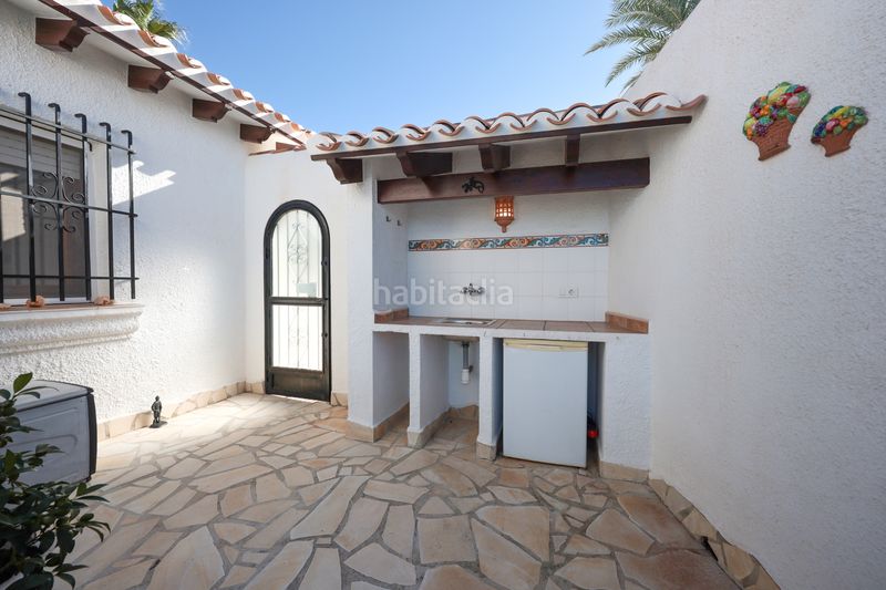 Foto 88f6354d-6367-4995-bdab-018dfdb91fa9. Xalet amb aparcament piscina a Pego