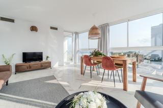 Apartament  Passeig de garcia fria. Exclusiva propiedad con vistas al mar en passeig garcia faria 