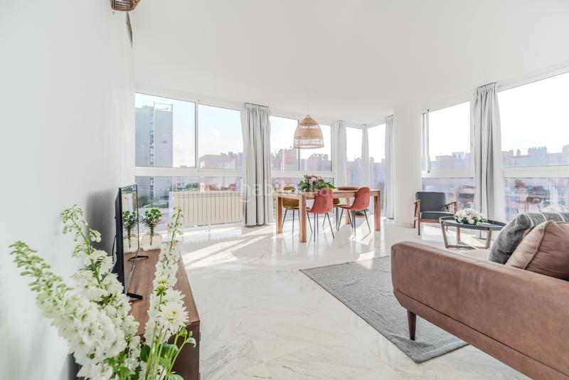 Foto 12d4dc09-bf4c-4ac9-9a2d-544de8ac42b2. Apartamento exclusiva propiedad con vistas al mar en passeig garcia faria – en Barcelona