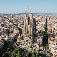 Piccolo appartamento in Sagrada Família. Piso en finca regia con balcón y vistas a la sagrada familia