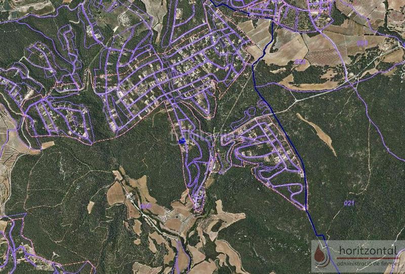 Foto c02bd016-ee14-4204-9848-4cc0ff0e5fdd. Terreny residencial a Querol