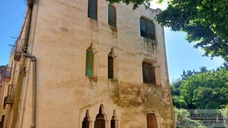 Casa a schiera in De montserrat 2. Cabra del campcasa