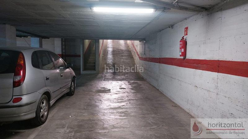Foto 974c926b-ab10-4f04-a2cb-746c369d8ca7. Parking voiture dans del tomovi 20 dans Centre Vendrell (El)