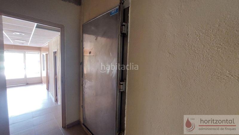 Foto 507d6104-5ebe-4ce0-8bfa-ceeb04bb163d. Local comercial a Bisbal del Penedès (La)