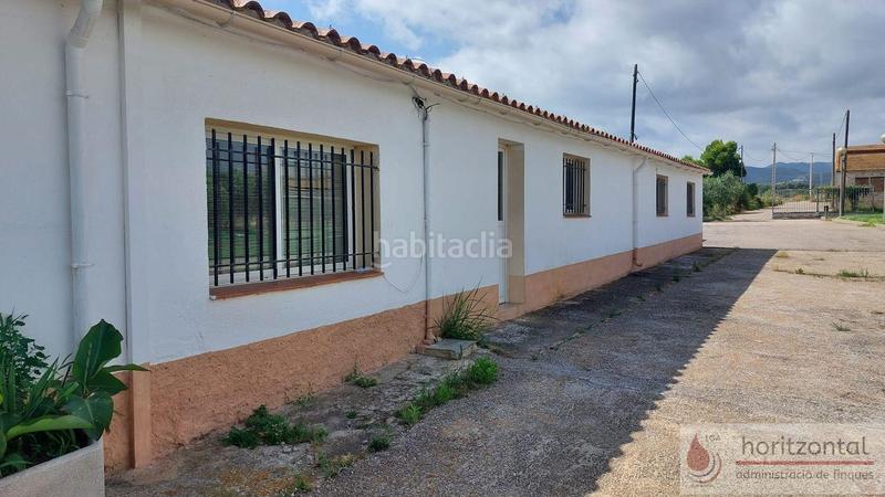 Foto ac1255b4-e1da-40f6-8ab9-0ea6d98a90c9. Local comercial a Bisbal del Penedès (La)