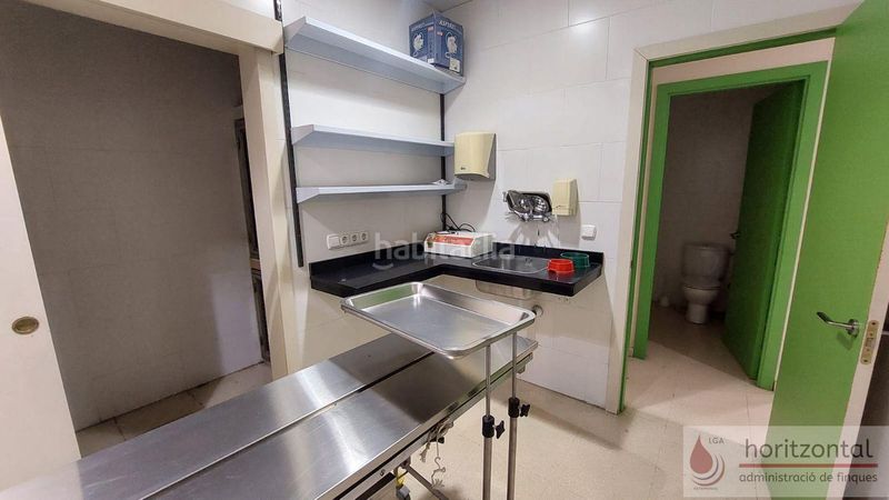 Foto 464bd599-31bf-4008-90cf-c8f7cfe0c856. Rent business premise in Centre Vendrell (El)