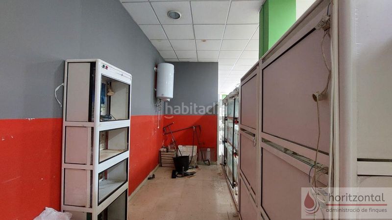 Foto 713e3243-787b-4ba4-9a83-f146faf794e9. Rent business premise in Centre Vendrell (El)