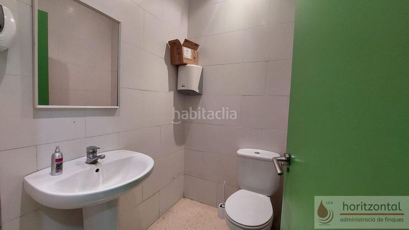 Foto 9e52d94c-e935-418a-8ad7-cd0bd6247ce1. Rent business premise in Centre Vendrell (El)