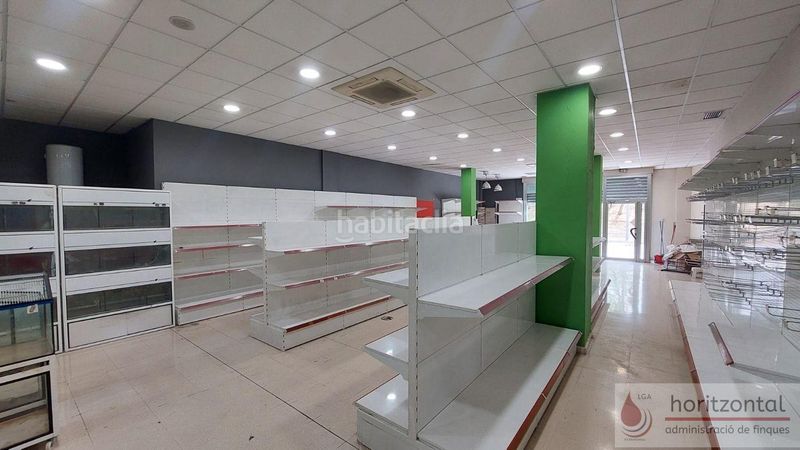 Foto fec3c589-8265-4ce9-9379-bb181fe2a53e. Rent business premise in Centre Vendrell (El)