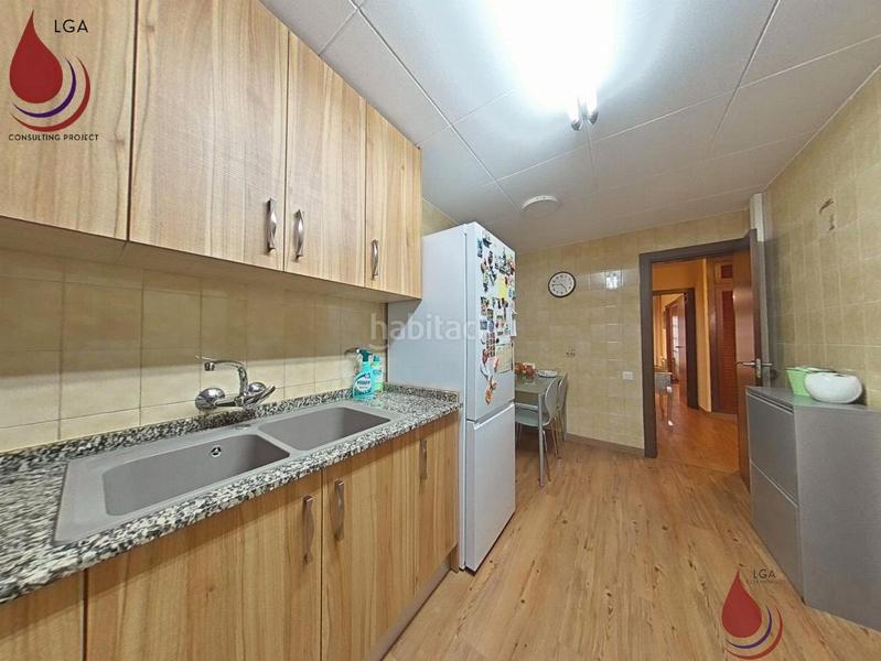 Foto 1bb9d8b0-284c-47b2-9db7-4e07d2f12bae. Maison avec chauffage parking dans Nucli Antic Cunit