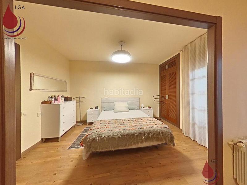 Foto 63b4f5d9-be90-4697-b4fe-337455ab71bf. Maison avec chauffage parking dans Nucli Antic Cunit