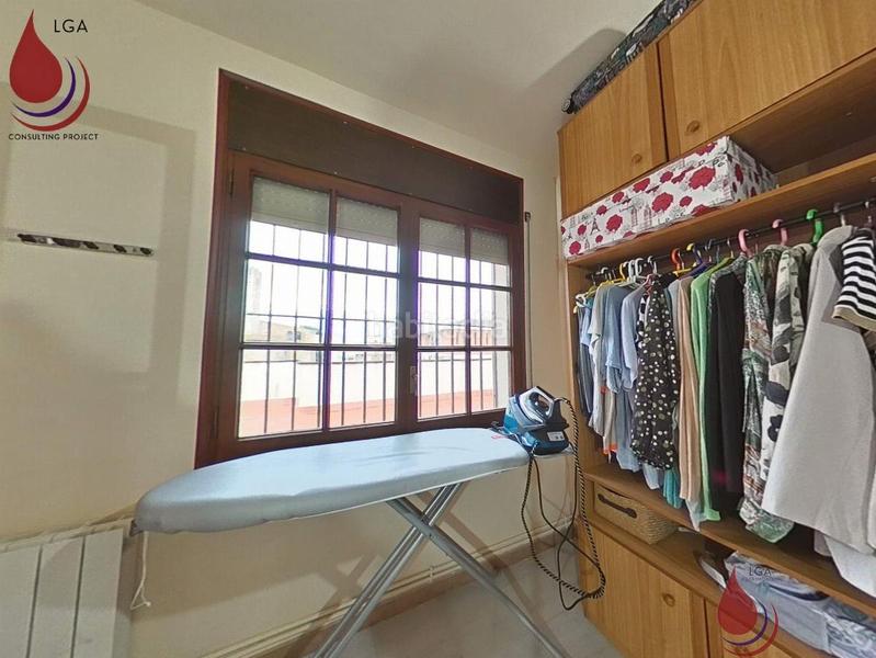 Foto e5e89d30-ea9d-49d2-8fe7-bac361ef36b9. Maison avec chauffage parking dans Nucli Antic Cunit