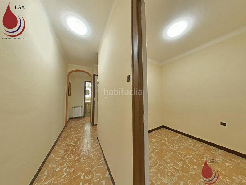 Foto 65f35f3d-f618-4573-8bcd-105b6efea0a4. Maison avec chauffage parking dans Nucli Antic Cunit