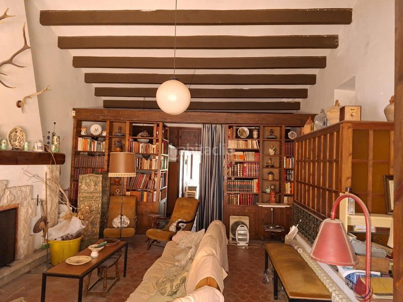 Foto 23cedbdf-efda-42de-95e0-940792bb8f4f. Casa amb calefacció aparcament a Arboç (L´)