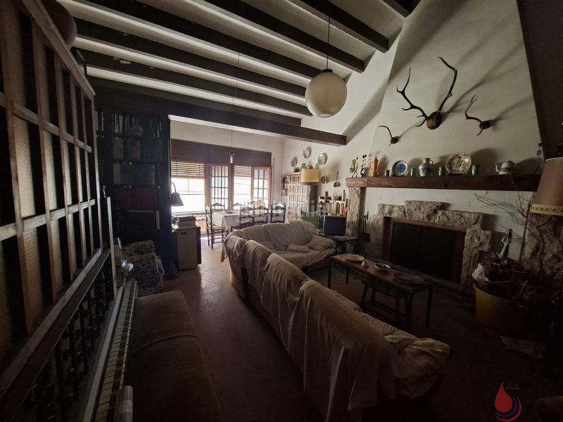 Foto aed18017-8c48-471c-ae0b-d9c669106193. Casa amb calefacció aparcament a Arboç (L´)