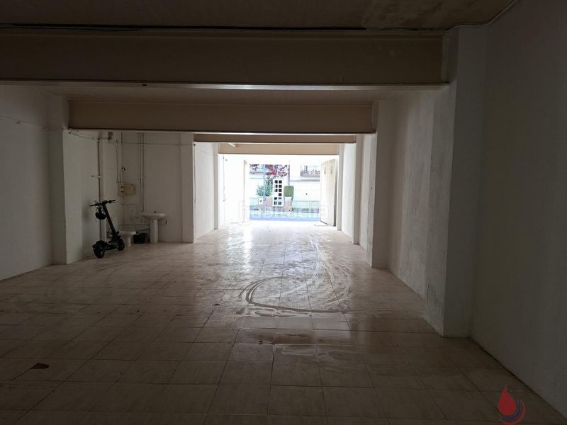Foto d189dcd9-88cd-40f8-8c83-064c0d09d528. Local comercial a roquetes 49 a El Tancat-Mas d´en Gual Vendrell (El)