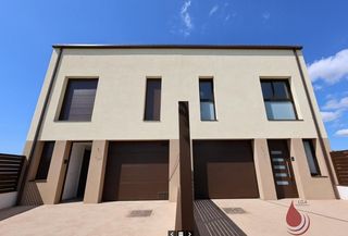 Casa adosada  Miquel marti pol 15. Banyeres del penedèscasa