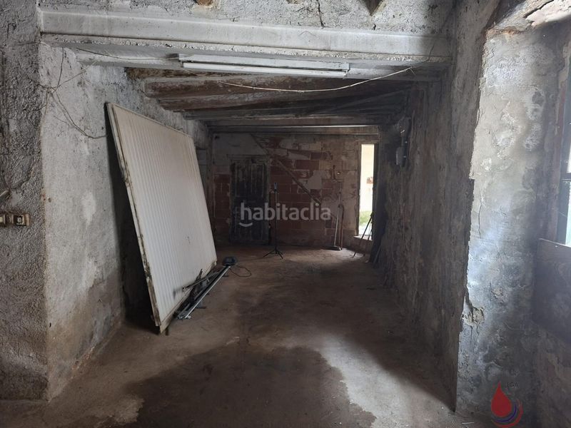 Foto 61f99e6d-cd4d-44a6-98e2-0e4b80689456. Casa amb aparcament a Puigpelat