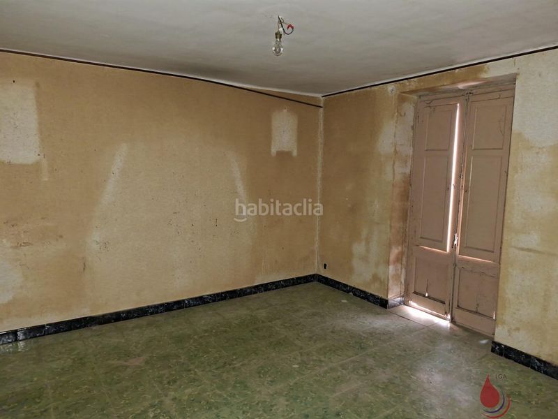 Foto a56245bd-c82e-47ee-b710-bef68067c604. Casa amb aparcament a Puigpelat