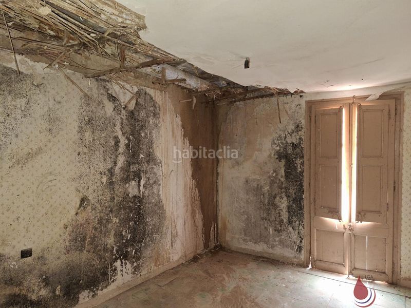 Foto a72c85fa-bd6a-4281-95ab-48496d45f9b5. Casa amb aparcament a Puigpelat