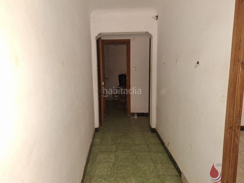 Foto d012bc34-8b30-45b5-9659-44423f39dff2. Casa amb aparcament a Puigpelat