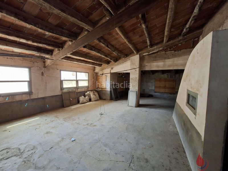 Foto fbd75e76-a943-4611-a9ca-d1df1ece3fe8. Casa amb aparcament a Puigpelat