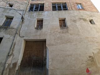 Maison  Pica 13-15. Cabra del campcasa