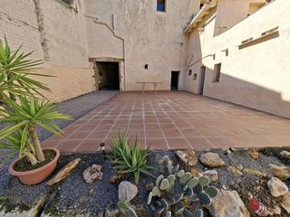 Maison jumelée à Banyeres del Penedès. Banyeres del penedèscasa