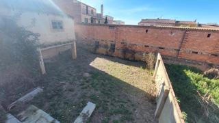 Casa a Maslloren. Impresionante casa de pueblo con molino de aceite centenario.