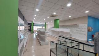 Rent Business premise in Centre. Impresionante local en el centro del vendrell