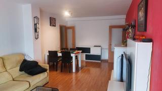 Appartement à Centre. Piso en zona centro del vendrell muy bien conservado.