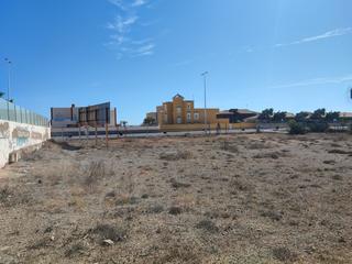 Terreny residencial a Playa del Galán. Terreno urbano en primera línea de la gran vía  eurovosa, la man