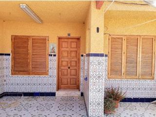 Zweistöckige Wohnung in Islas Menores-Mar de Cristal. Dúplex adosado en zona residencial tranquila