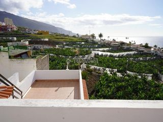 Casa aparellada a San Antonio - Las Arenas. Casa en venta en puerto de la cruz