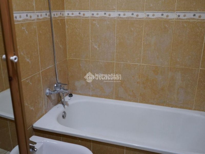 Foto f3313933-aa54-4f21-b167-d692e4c9ff8b. Pis a Los Realejos pueblo Realejos (Los)