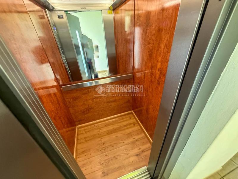 Foto 8afd4870-0f5f-4832-bf81-9225b2784741. Pis a Zona Martiánez Puerto de la Cruz