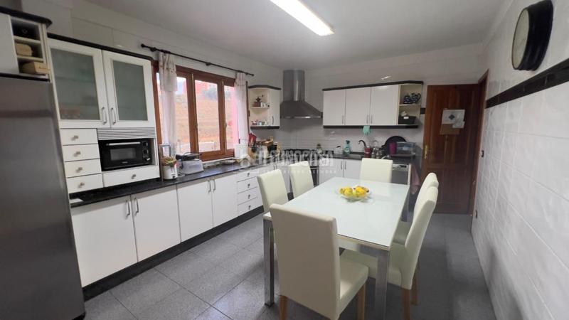 Foto aee200cf-a094-43ef-97c6-607dc4b568d5. Casa  en venta en los realejos en Los Realejos pueblo Realejos (Los)