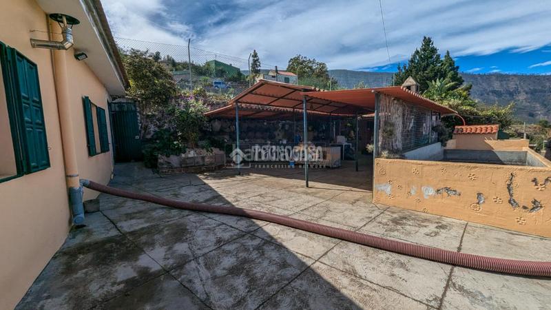 Foto 1a7719f7-b192-449a-bddb-68d4d5f5a5ff. Maison avec parking dans Los Realejos pueblo Realejos (Los)