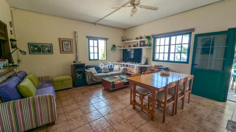 Foto 49a7ece6-4dd1-4695-a007-4c681d2ecf83. Maison avec parking dans Los Realejos pueblo Realejos (Los)