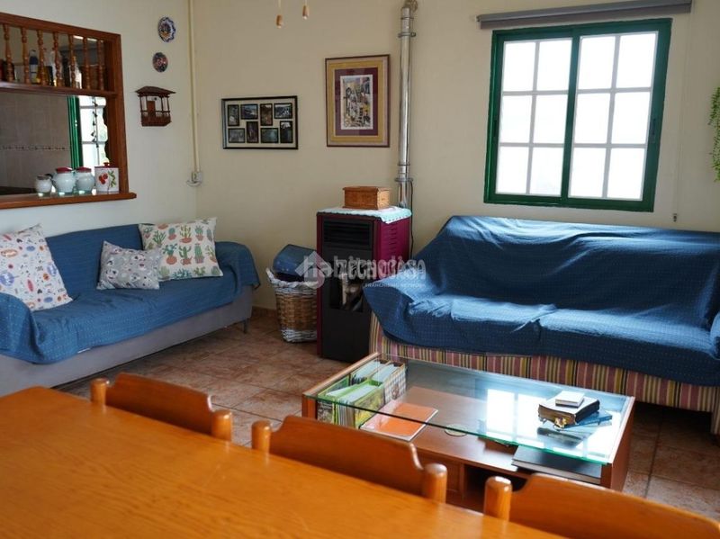 Foto 4bc92b09-71e8-4fca-83fc-728e4235a273. Casa amb aparcament a Los Realejos pueblo Realejos (Los)