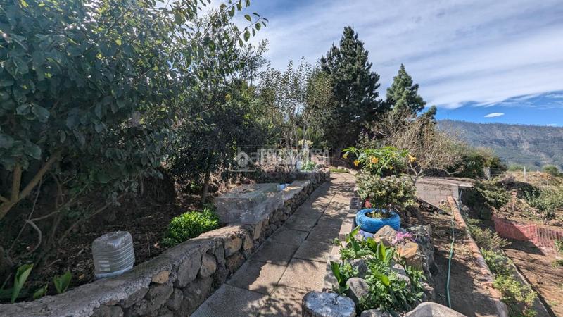 Foto 9f92890f-a95e-4d70-893f-9bc484a42a77. Maison avec parking dans Los Realejos pueblo Realejos (Los)