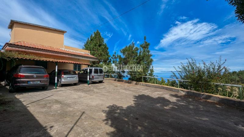 Foto f8e2a64d-b12d-4199-ac0e-8a7c86ef9268. Maison avec parking dans Los Realejos pueblo Realejos (Los)