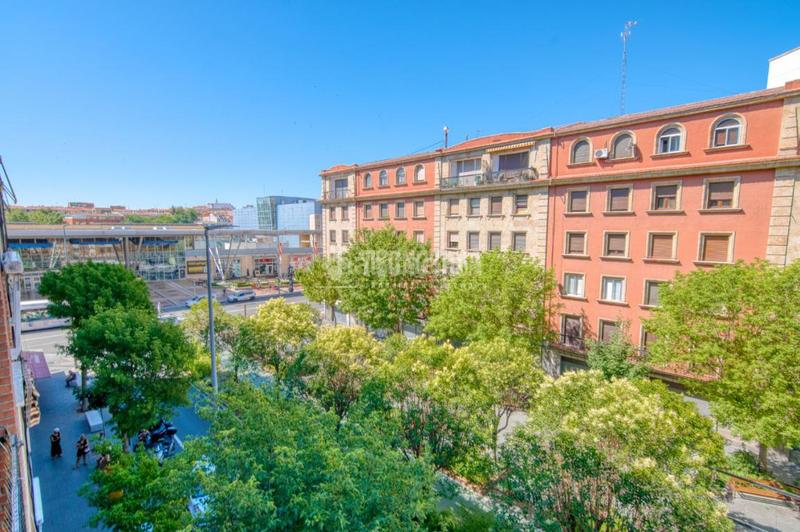 Foto fe16ad63-390a-4730-be39-00e14d21e1e0. Parking coche boxplaza de garaje en venta en Estación Salamanca