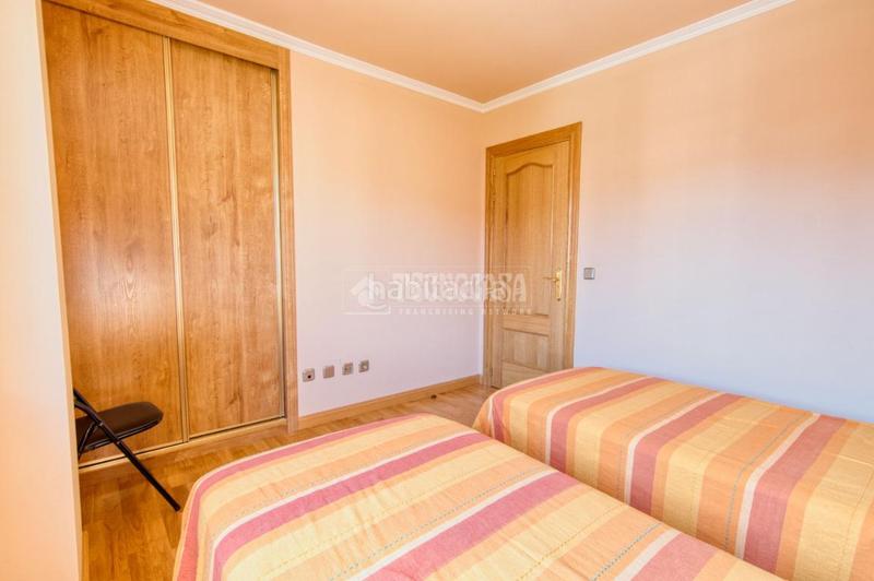 Foto 1c839b31-bee0-43c2-b30c-78a000230075. Flat with parking in Estación Salamanca