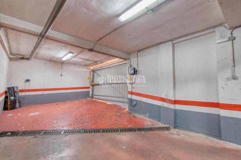 Foto b15523cf-0ce4-4fd8-87f0-d6ba3bd450ef. Flat with parking in Estación Salamanca