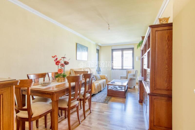 Foto ea8d9a8e-850d-4eb3-8e01-cfa5b2d8b293. Flat with parking in Estación Salamanca