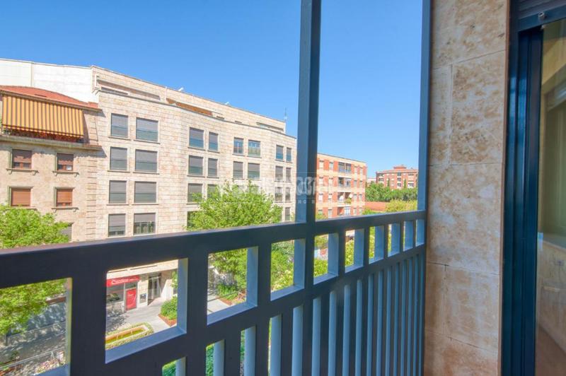 Foto fd54d55d-b50b-4f2a-b311-fdb76e701f3a. Flat with parking in Estación Salamanca