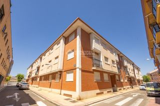 Pis a Castellanos de Moriscos. Piso en venta en castellanos de moriscos