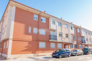 Pis a Castellanos de Moriscos. Piso en venta en castellanos de moriscos