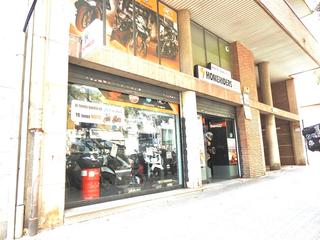 Trasps Local Comercial a Dreta de lEixample. Amplio taller - tienda de motos, zona l' eixample